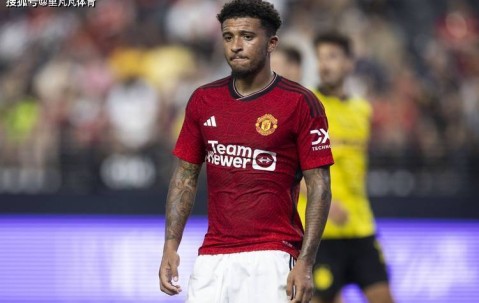 被换上后又被换下：8500万先生又要被“放弃了”，曼联实在是无语