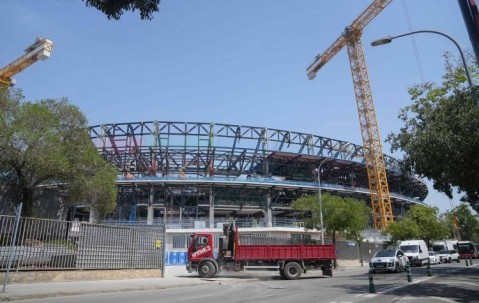 世体：巴萨等待诺坎普改造的完工证书，球场部分开放&容纳27000人