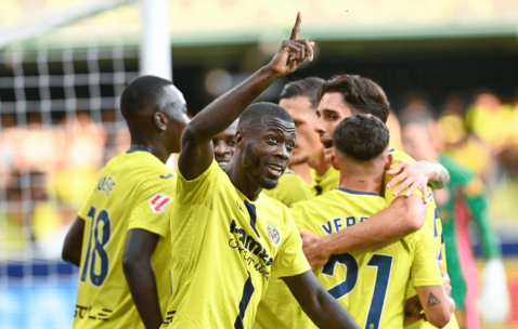 西甲最新积分战报：黑马零丢球登顶，皇马狂胜，西班牙人丢分